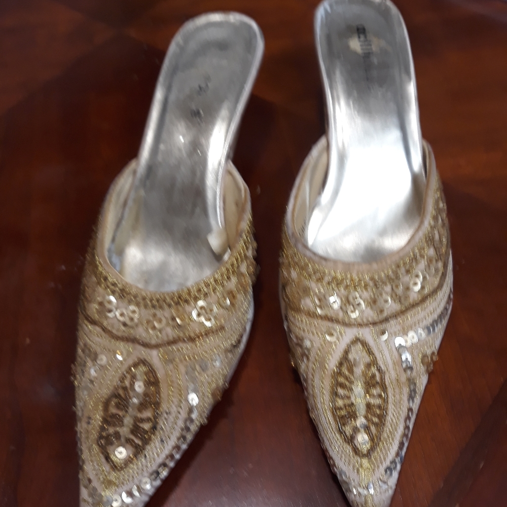 Woman sandals